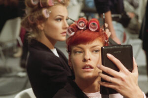 Tendencias de belleza de la vieja escuela que han vuelto a ganar popularidad