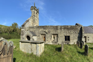 Entre Scarborough y York hay un pueblo medieval que alguna vez fue próspero y ahora es una belleza abandonada de Yorkshire