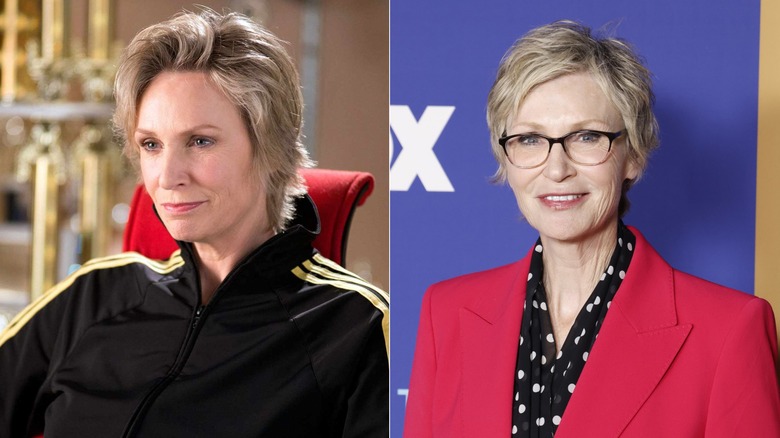 (Izquierda) Jane Lynch como Sue Sylvester en 
