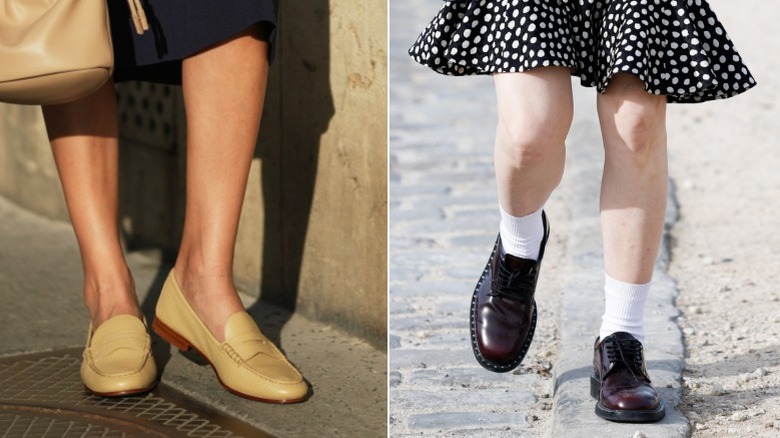Sophie Alurralde lleva un vestido midi azul marino y mocasines beige en París en agosto de 2026 / Una invitada lleva calcetines y zapatos Oxford con cordones en 2026