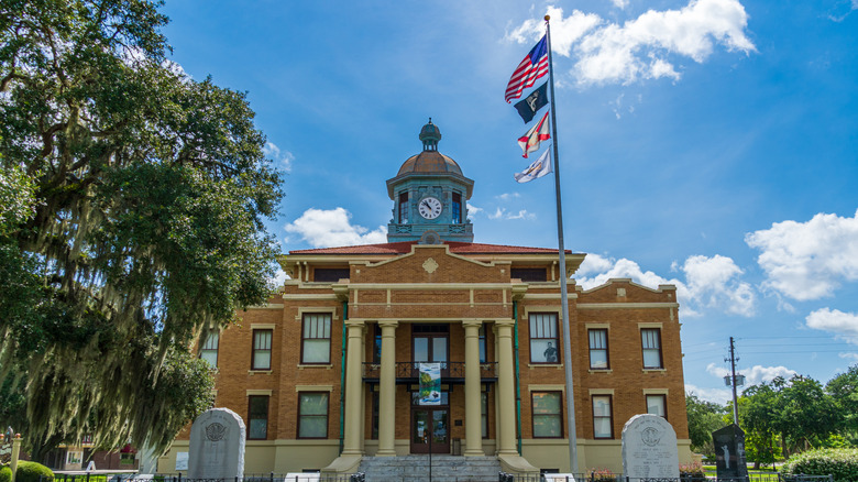El histórico palacio de justicia del condado de Citrus en Inverness, Florida