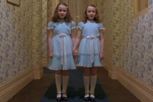 Los gemelos de The Shining ya son adultos: así es como se ven hoy