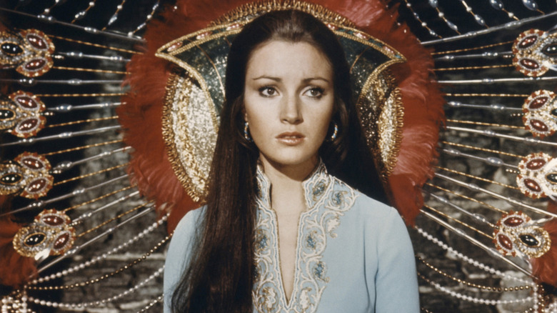 Jane Seymour como Solitario en 1973 "Vive y deja morir."